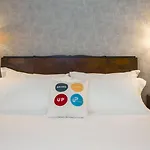 Up 3*