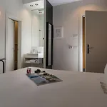Hotel Up 3*