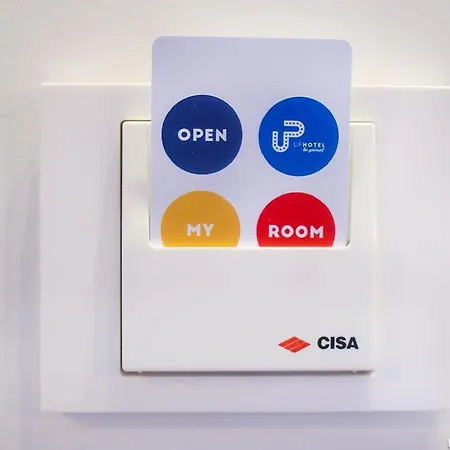 Ξενοδοχείο Up