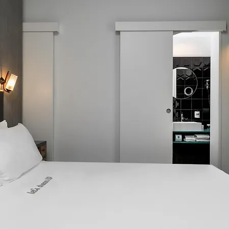 Up Hotel